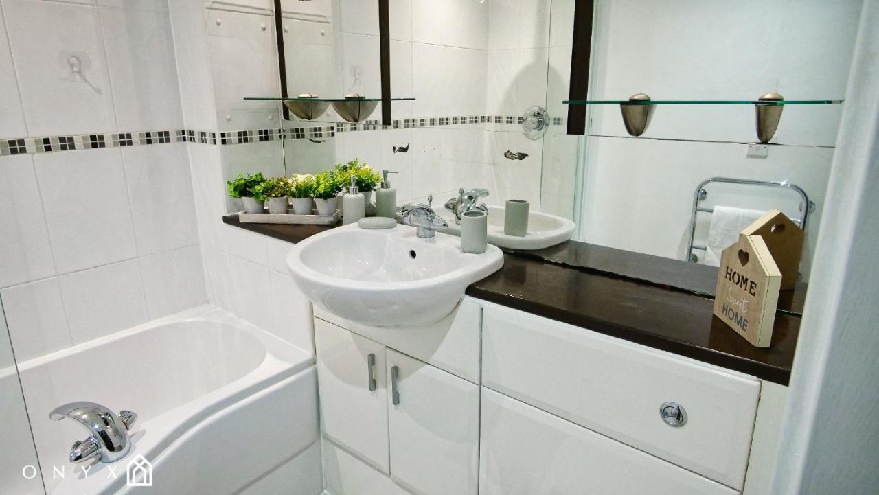 Onyx Bullring Stunning Large Spacious City Centre Apartment Бирмингам Екстериор снимка